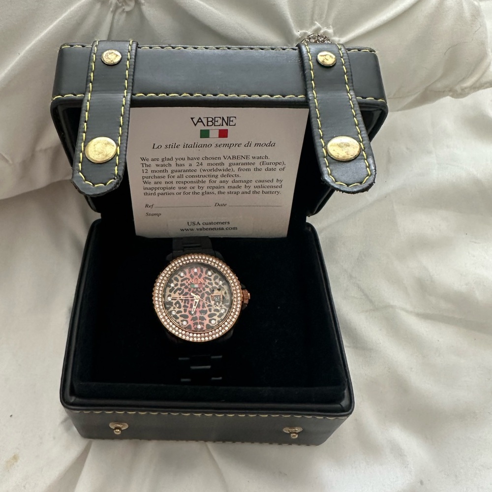 Black Ladies VABENE Large with Leopard Face with Diamond Bezel